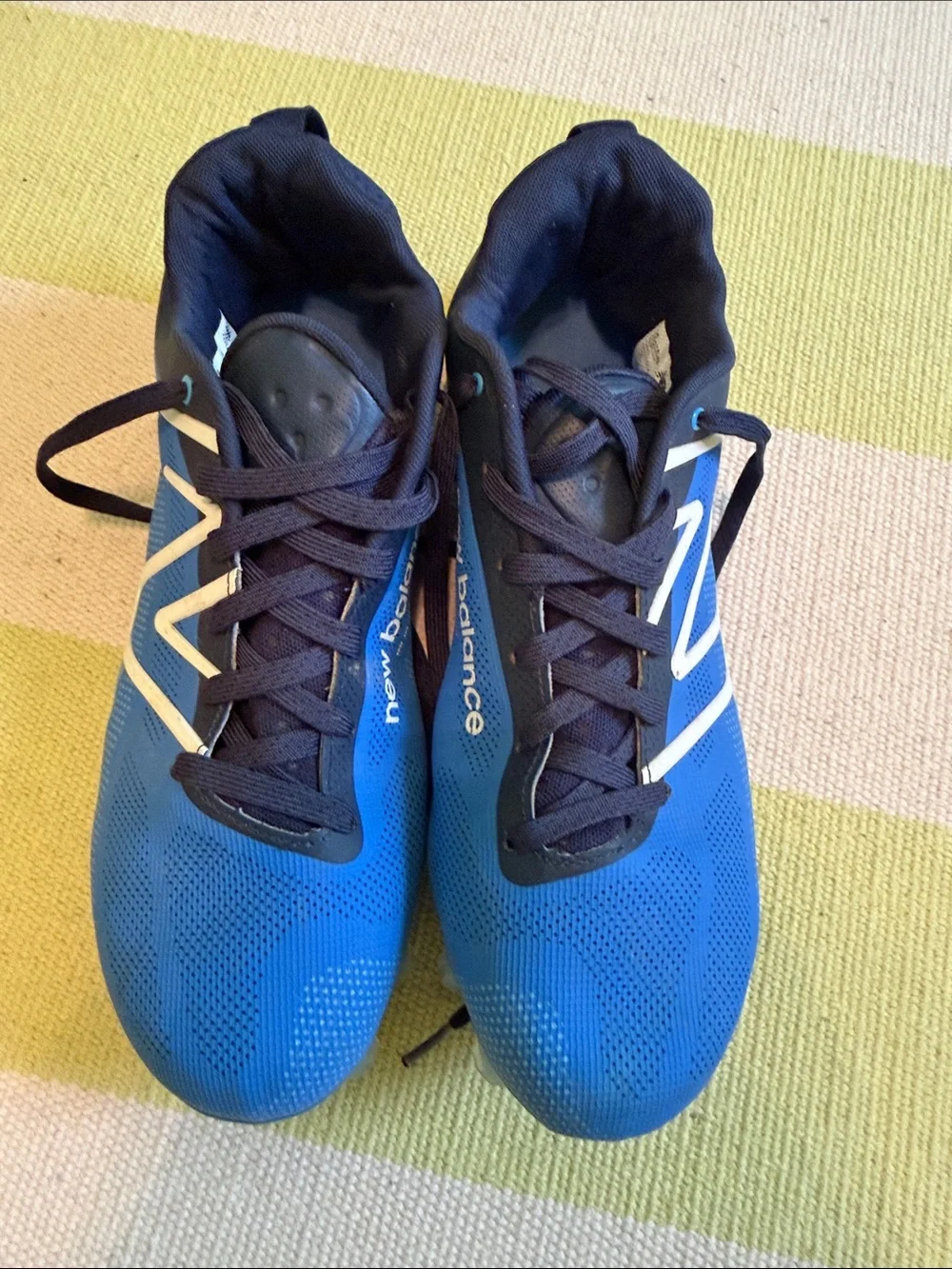New Balance Men's FreezeLX V4 Low Lacrosse Cleats, Sky Blue/Polar Blue - Picture 3 of 5